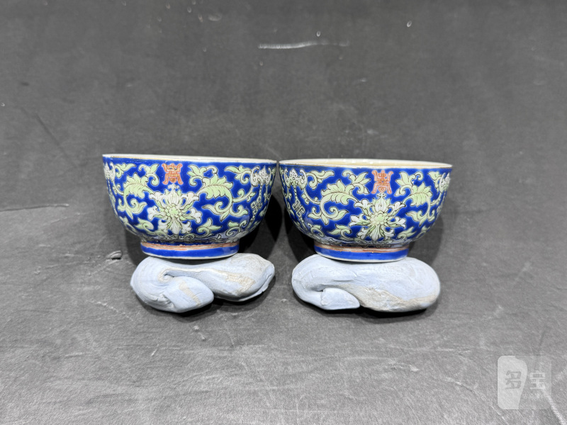 清道光 料彩宝相花福寿纹茶杯一对 - 图2